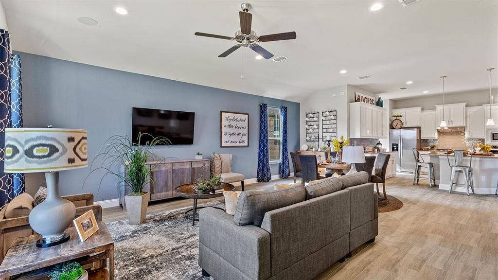 2812 MCCORMICK Street, Denton, TX 76205 2812 MCCORMICK Street, Denton, TX 76205