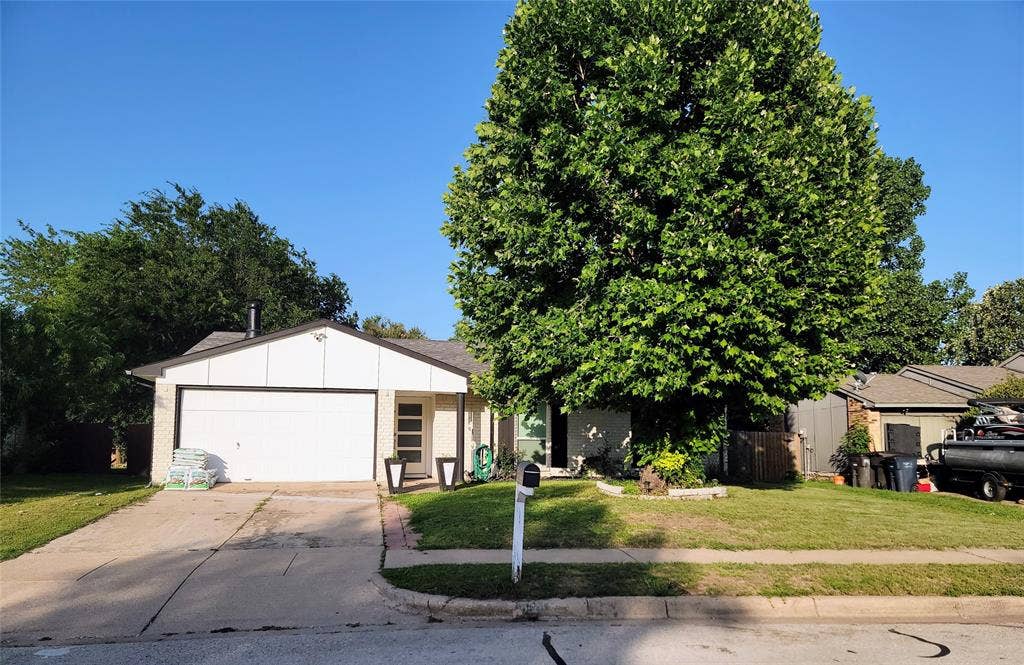 5828 Sidewinder Trail, Fort Worth, TX 76131 5828 Sidewinder Trail, Fort Worth, TX 76131