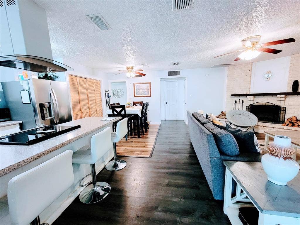 5828 Sidewinder Trail, Fort Worth, TX 76131 5828 Sidewinder Trail, Fort Worth, TX 76131