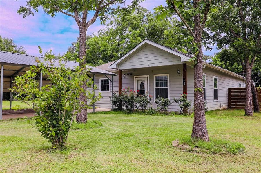 Property photo for 1000 N Spring Street, Grand Saline, TX
