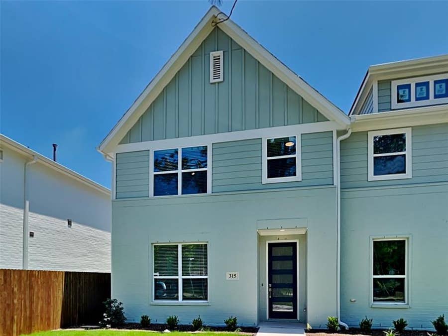 Property photo for 315 Athenia Drive, Fort Worth, TX