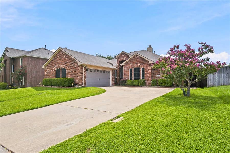 Property photo for 5816 Mandarin Lane, Sachse, TX