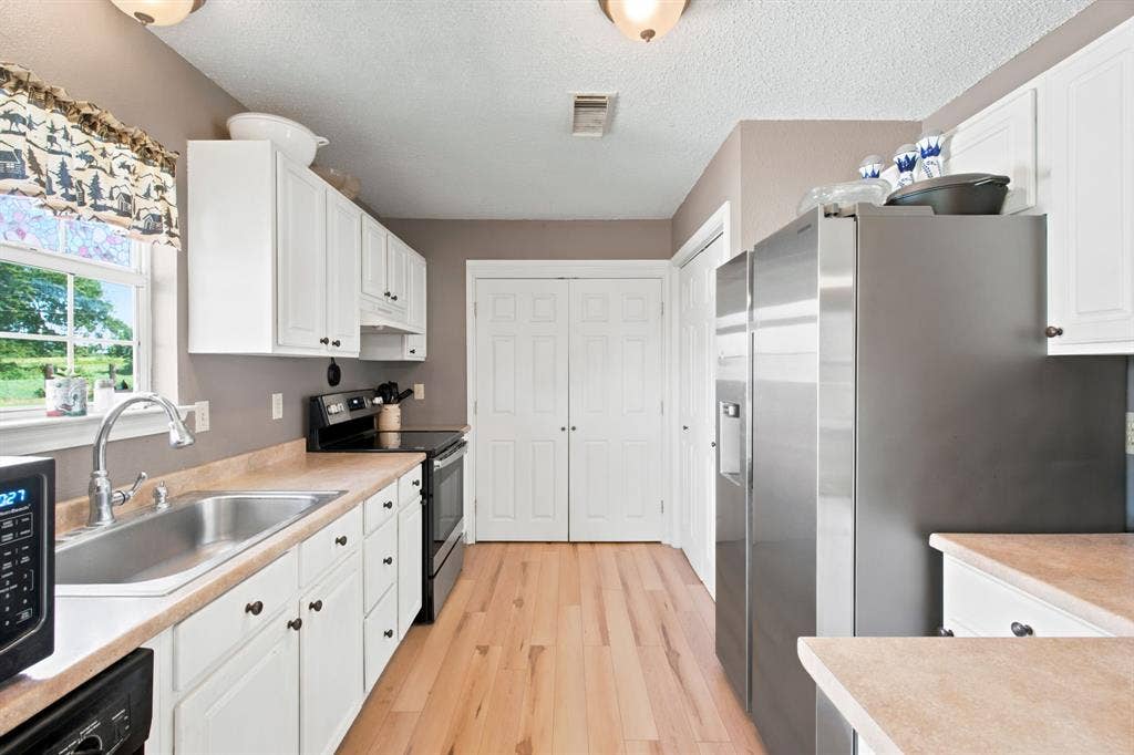139 Private Road 4902, Azle, TX 76020 139 Private Road 4902, Azle, TX 76020