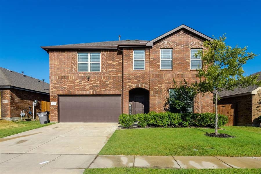 Property photo for 529 Bermuda Avenue, Lancaster, TX