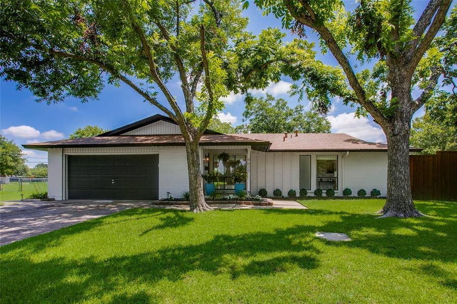 Property photo for 9635 Talina Drive, Dallas, TX