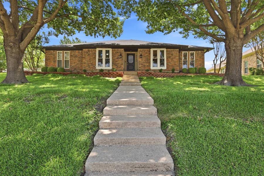 Property photo for 3710 Windmill Court, Plano, TX