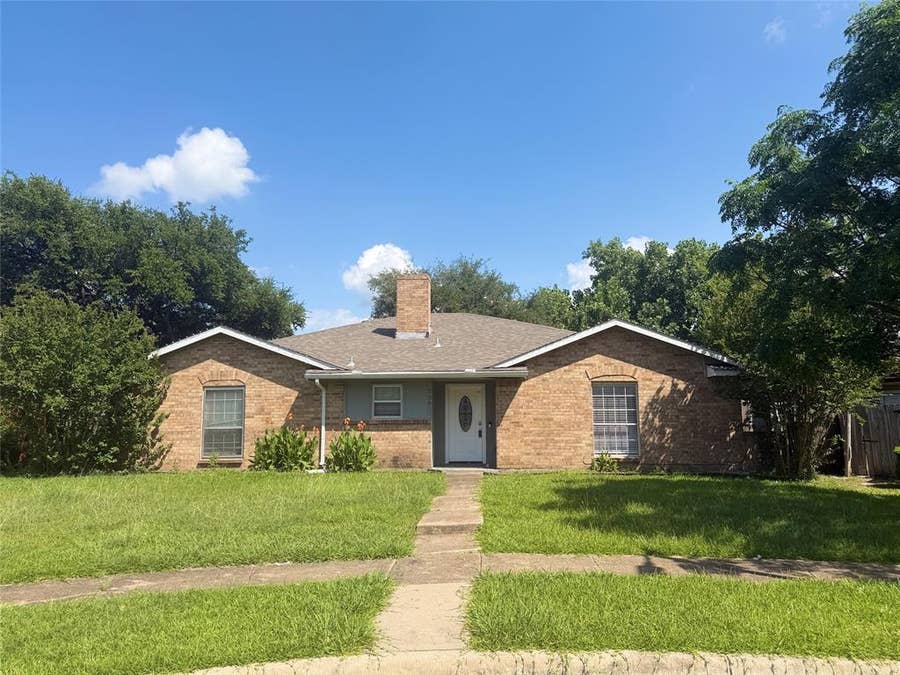 Property photo for 738 Brighton Lane, Garland, TX