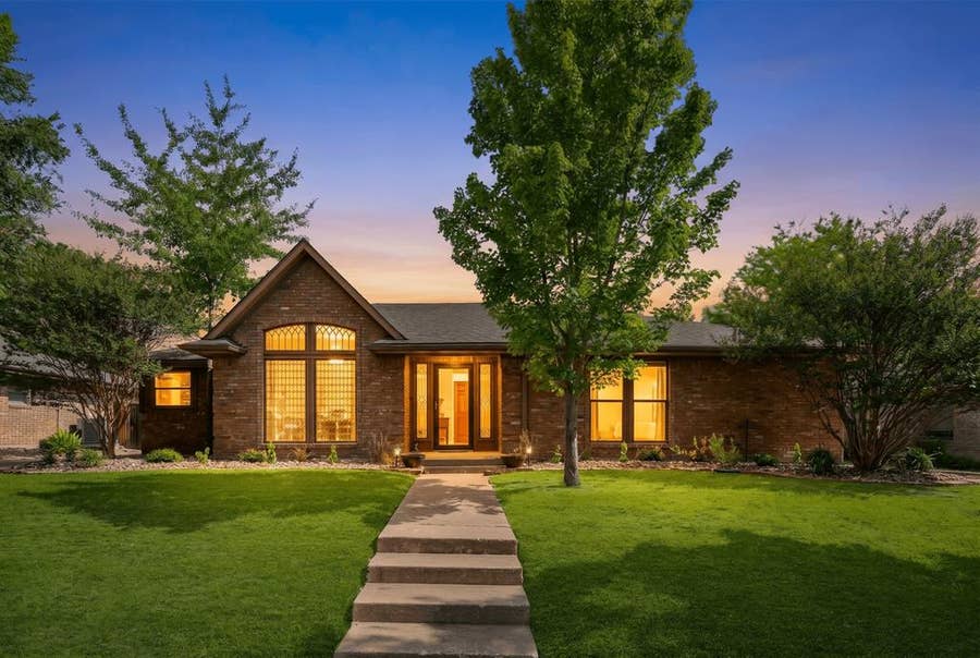 Property photo for 4609 Bayberry Lane, Garland, TX