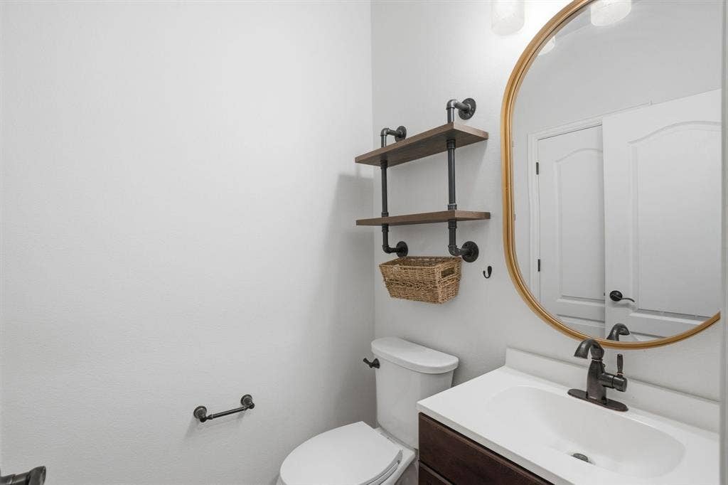 1433 Mesa Crest Drive, Fort Worth, TX 76052