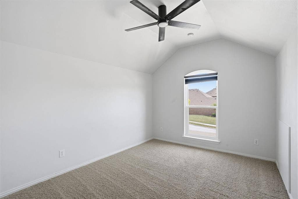 1433 Mesa Crest Drive, Fort Worth, TX 76052