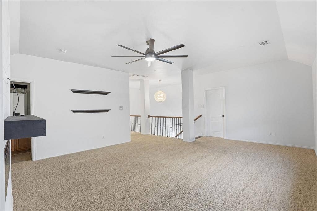 1433 Mesa Crest Drive, Fort Worth, TX 76052
