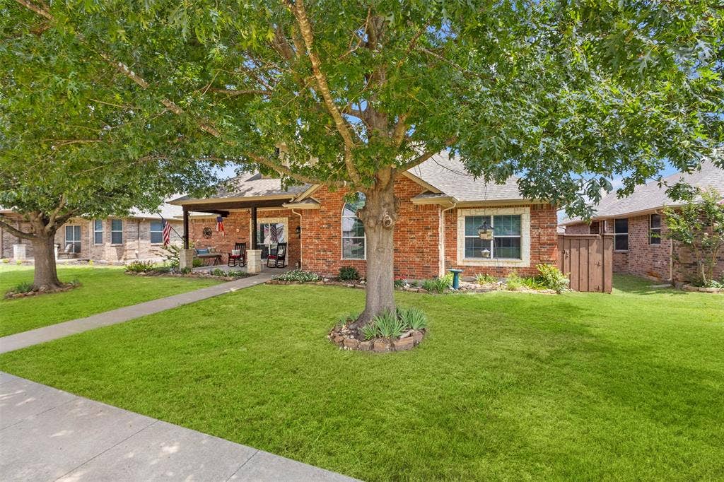 207 Red Wolf Lane, Red Oak, TX 75154 207 Red Wolf Lane, Red Oak, TX 75154