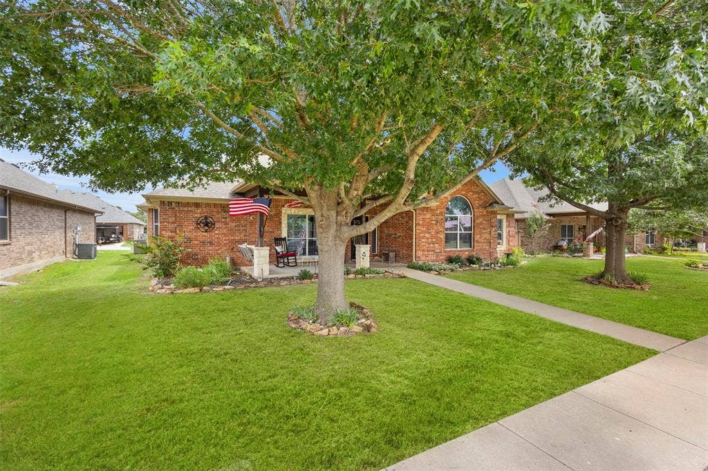 207 Red Wolf Lane, Red Oak, TX 75154 207 Red Wolf Lane, Red Oak, TX 75154