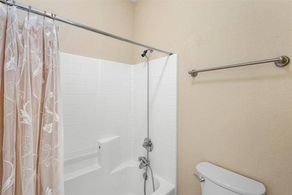 207 Red Wolf Lane, Red Oak, TX 75154 207 Red Wolf Lane, Red Oak, TX 75154