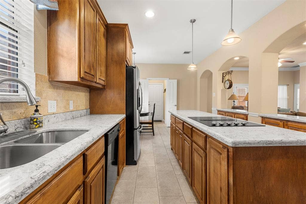207 Red Wolf Lane, Red Oak, TX 75154 207 Red Wolf Lane, Red Oak, TX 75154
