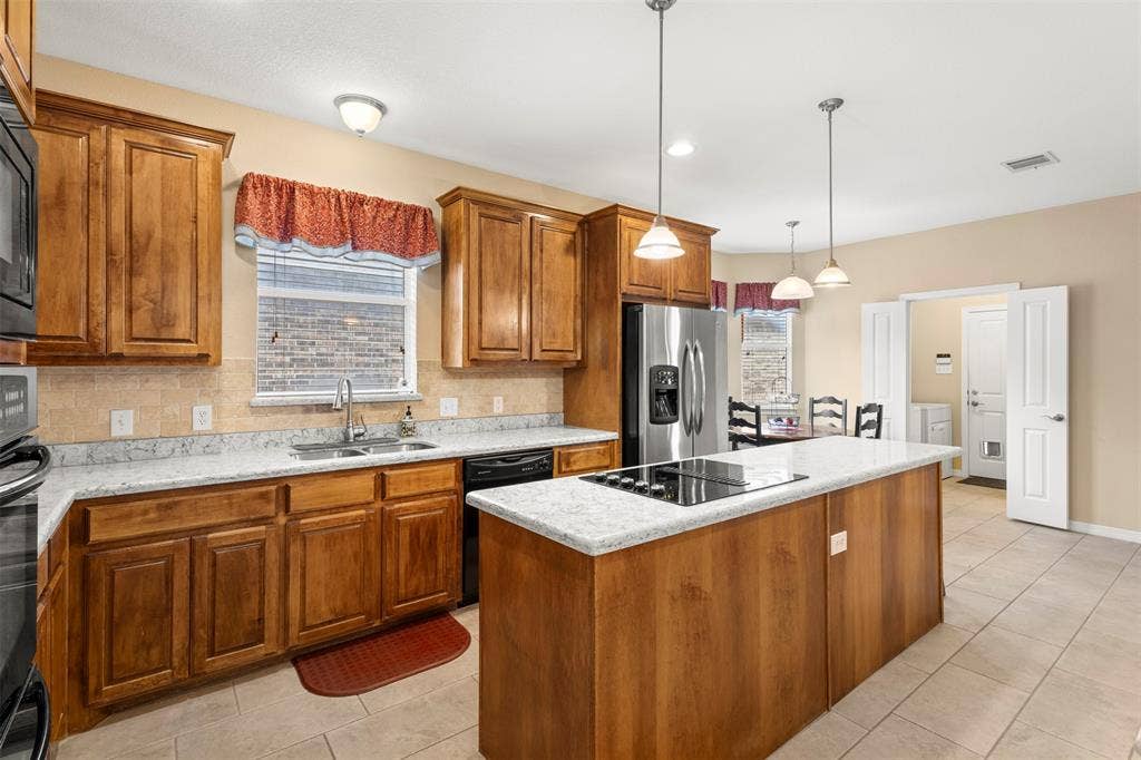 207 Red Wolf Lane, Red Oak, TX 75154 207 Red Wolf Lane, Red Oak, TX 75154