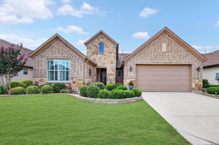 Property photo for 8108 Sanderling Drive, Denton, TX