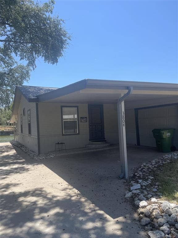 3804 Sandy Beach Drive, Granbury, TX 76049 3804 Sandy Beach Drive, Granbury, TX 76049