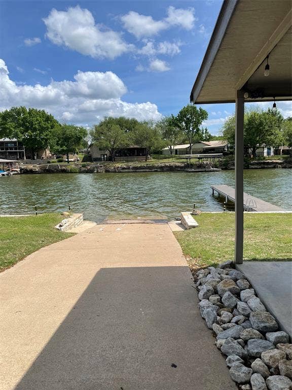 3804 Sandy Beach Drive, Granbury, TX 76049 Private boat ramp.