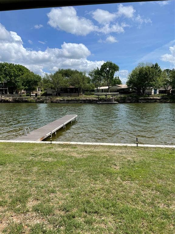 3804 Sandy Beach Drive, Granbury, TX 76049 day dock