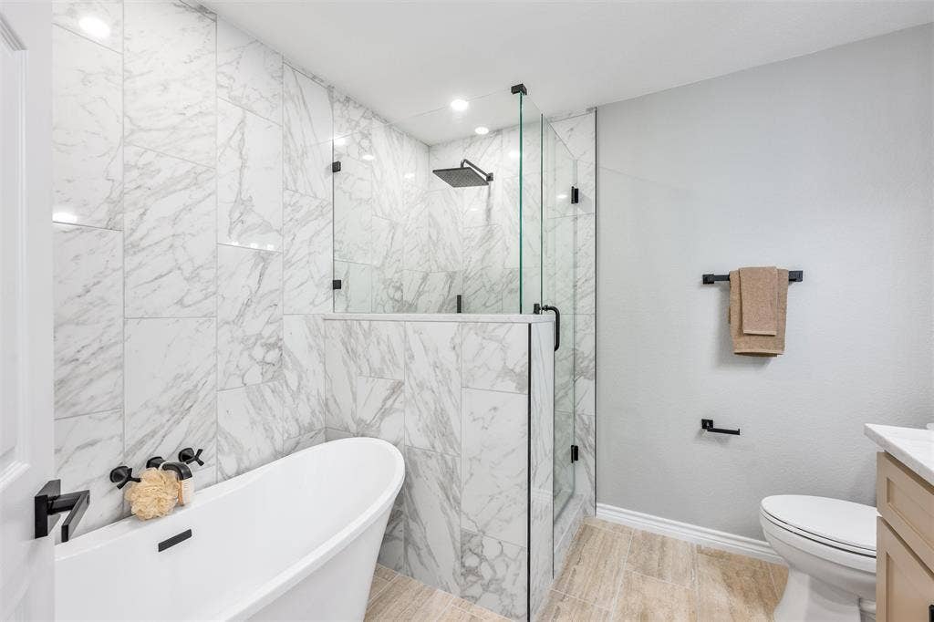 1123 Caroline Drive, Princeton, TX 75407 Ceramic tile floors and custom bath remodel