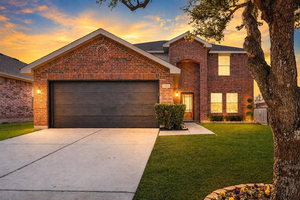 1123 Caroline Drive, Princeton, TX 75407 Welcome to this beautifully remodeled home at 1123 Caroline Dr in Princeton with custom features!