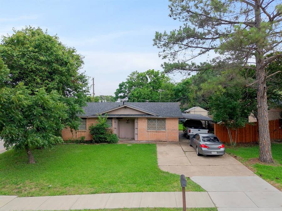 Property photo for 1700 Magnolia Drive, Mesquite, TX