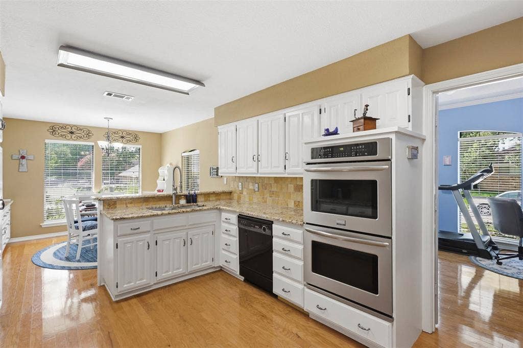 7212 Big Bear Lake Drive, Arlington, TX 76016 7212 Big Bear Lake Drive, Arlington, TX 76016