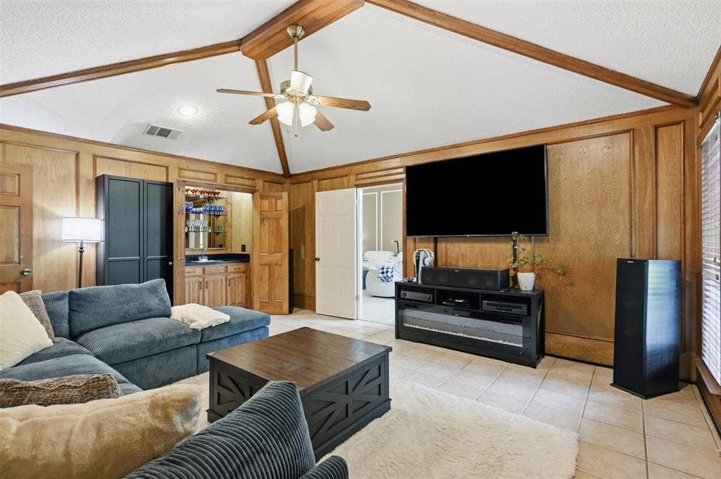 7212 Big Bear Lake Drive, Arlington, TX 76016 7212 Big Bear Lake Drive, Arlington, TX 76016