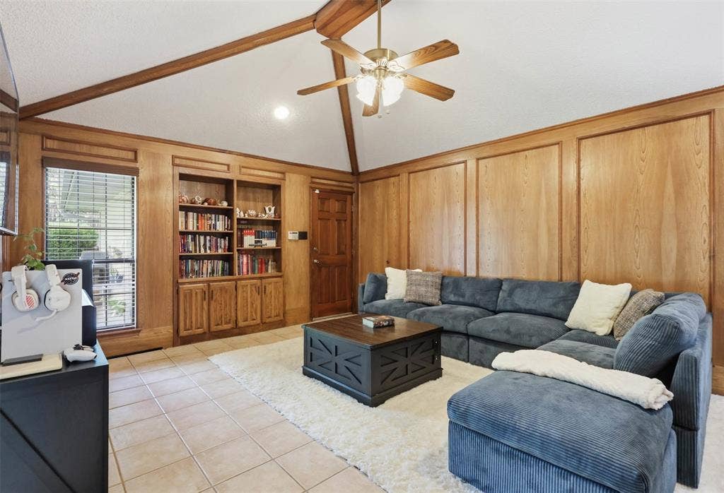 7212 Big Bear Lake Drive, Arlington, TX 76016 7212 Big Bear Lake Drive, Arlington, TX 76016