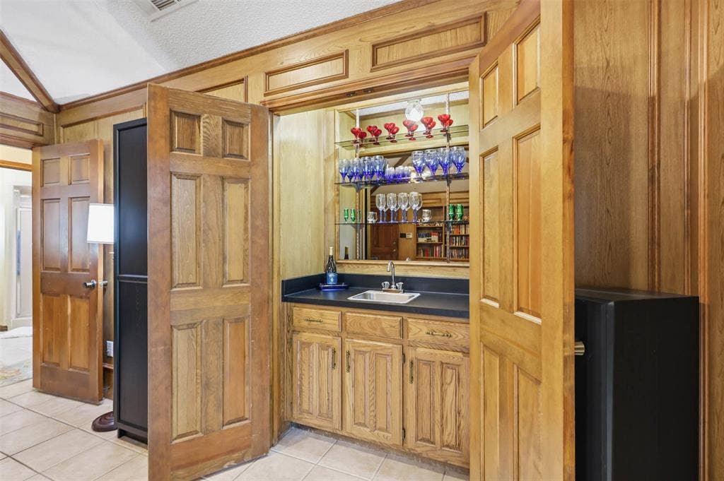 7212 Big Bear Lake Drive, Arlington, TX 76016 7212 Big Bear Lake Drive, Arlington, TX 76016