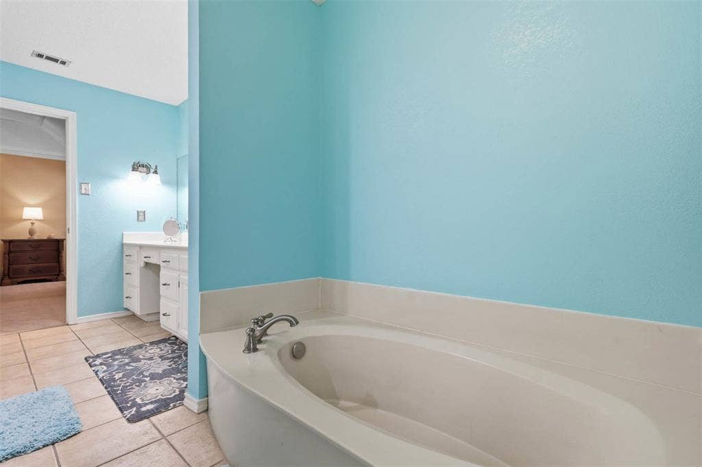 7212 Big Bear Lake Drive, Arlington, TX 76016 7212 Big Bear Lake Drive, Arlington, TX 76016