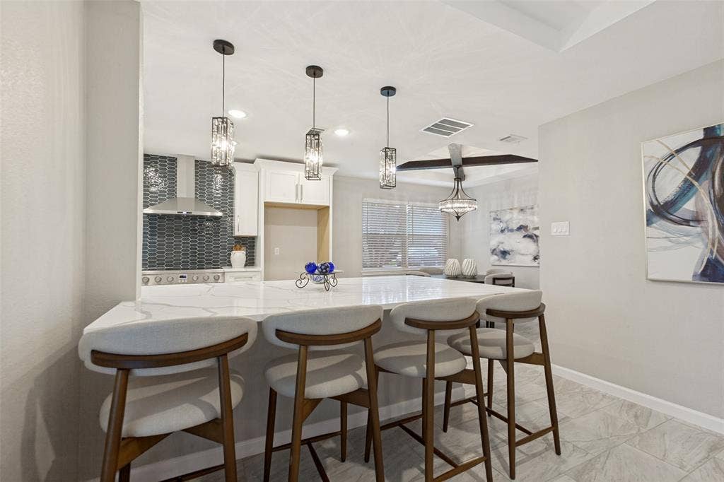 2104 Heather Hill Lane, Plano, TX 75075 2104 Heather Hill Lane, Plano, TX 75075