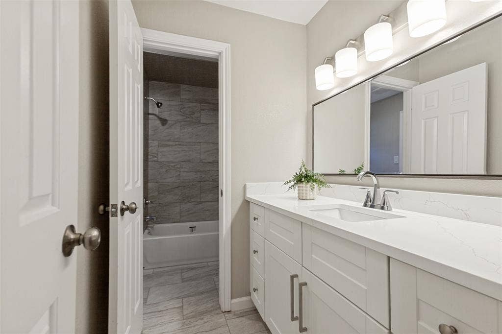2104 Heather Hill Lane, Plano, TX 75075 2104 Heather Hill Lane, Plano, TX 75075