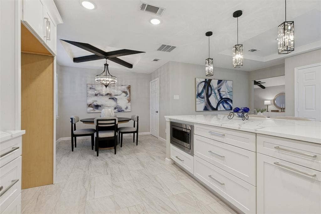 2104 Heather Hill Lane, Plano, TX 75075 2104 Heather Hill Lane, Plano, TX 75075