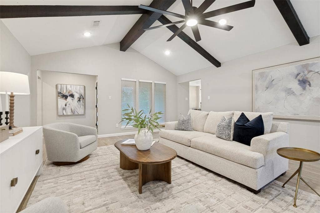 2104 Heather Hill Lane, Plano, TX 75075 2104 Heather Hill Lane, Plano, TX 75075