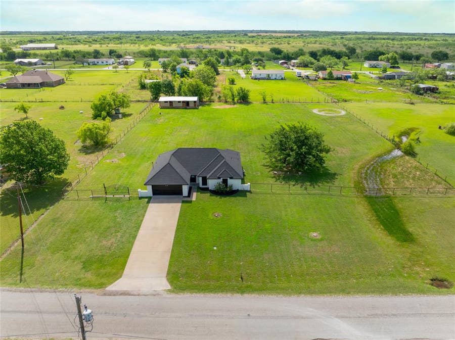Property photo for 1191 Cartwright Lane, Kaufman, TX