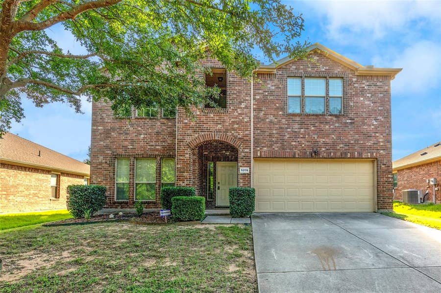 Property photo for 5209 Rustic Ridge Drive, McKinney, TX