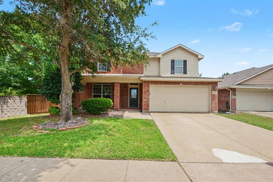 Property photo for 1001 Grimes Drive, Forney, TX