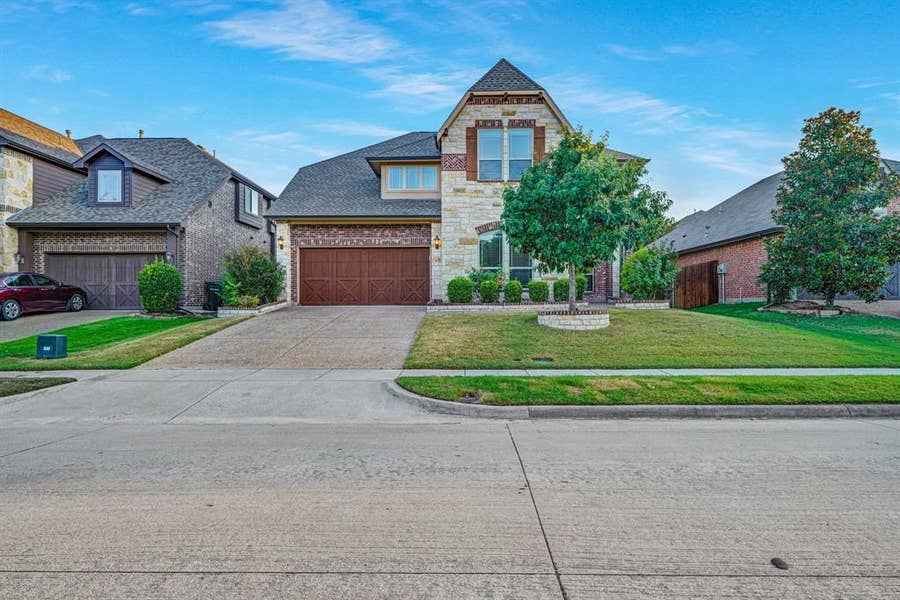 Property photo for 2412 Kemerton, Plano, TX