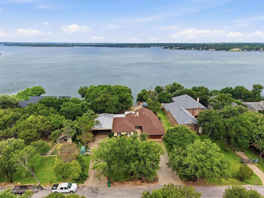 Property photo for 6426 Walters Bend Court, Granbury, TX