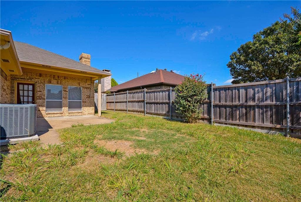 1104 Wimbledon Lane, Plano, TX 75075 1104 Wimbledon Lane, Plano, TX 75075