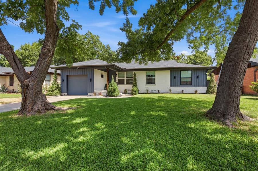 Property photo for 2903 Healey Drive, Dallas, TX