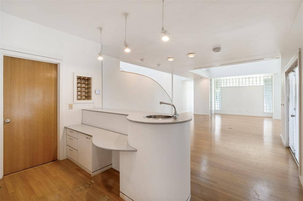 12612 Breckenridge Drive, Dallas, TX 75230