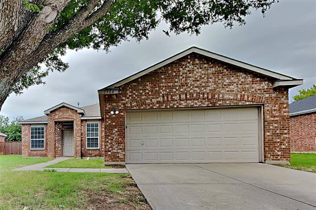7908 Swan Park Drive, Denton, TX 76210 7908 Swan Park Drive, Denton, TX 76210