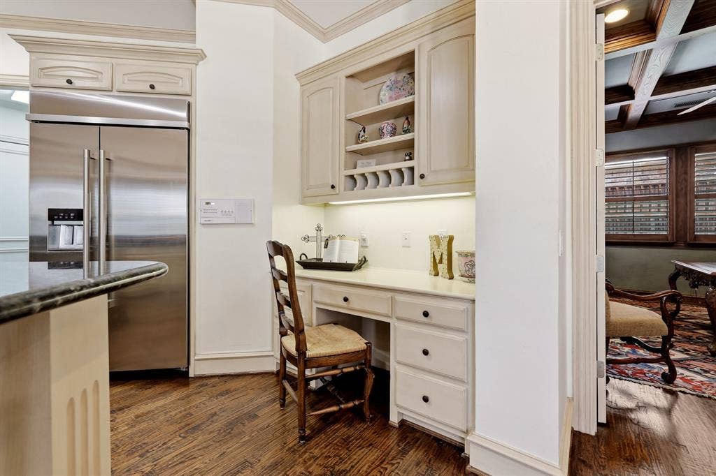 2708 Anders Lane, Plano, TX 75093 2708 Anders Lane, Plano, TX 75093