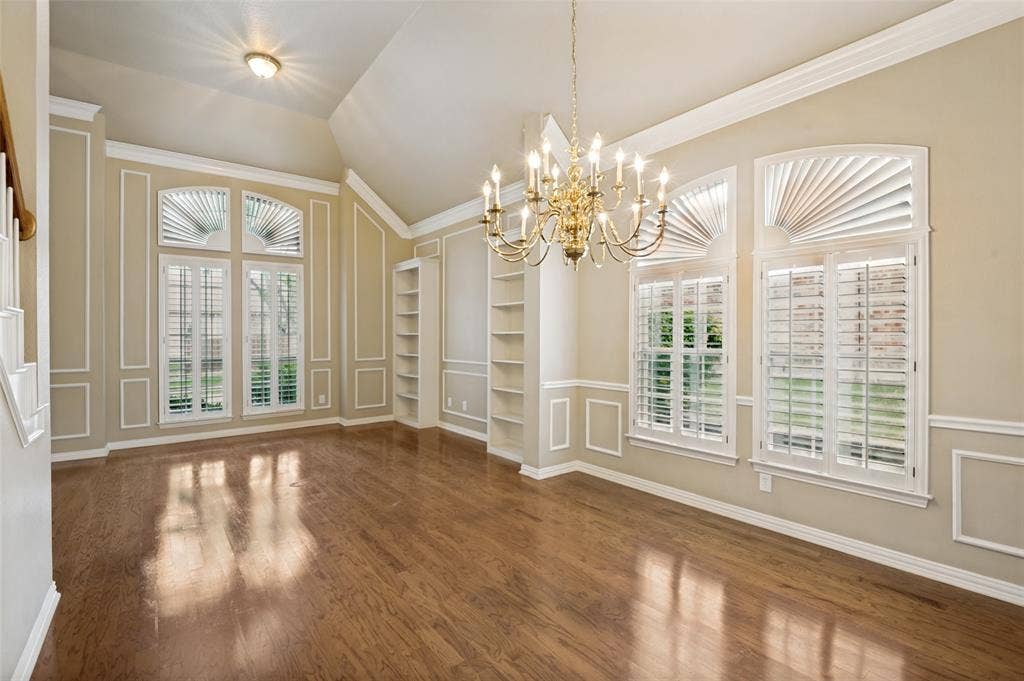 2820 Creek Bend, McKinney, TX 75072 Window shutters and built ins complete the living area.