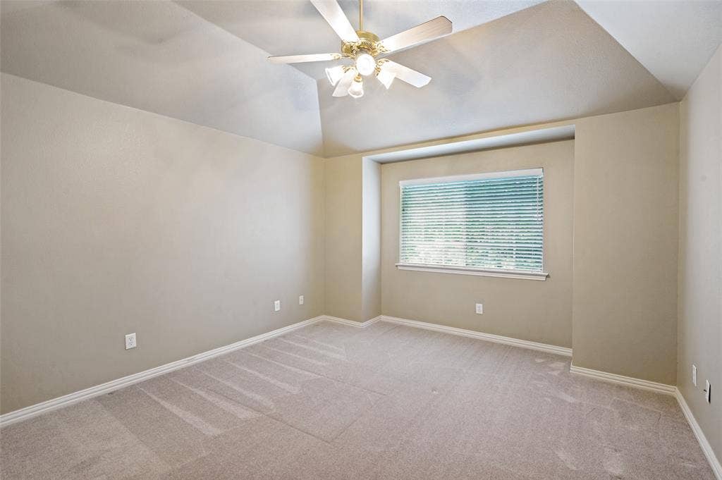2820 Creek Bend, McKinney, TX 75072 Designer paint color throughout the home including the upstairs bedrooms.