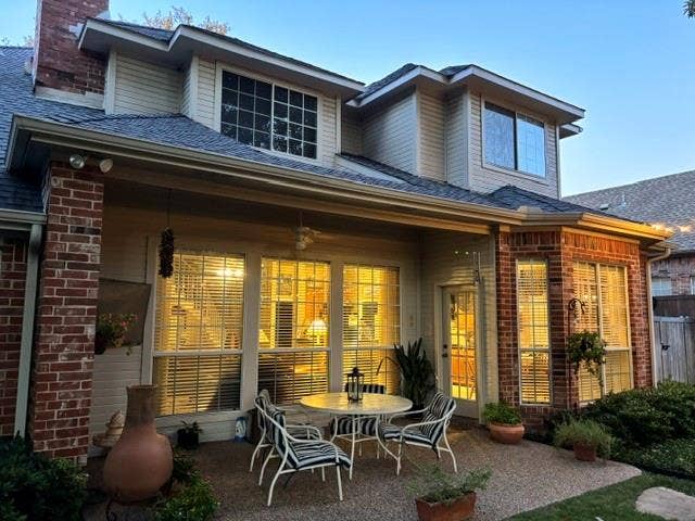 2820 Creek Bend, McKinney, TX 75072 Enjoy dining on the patio