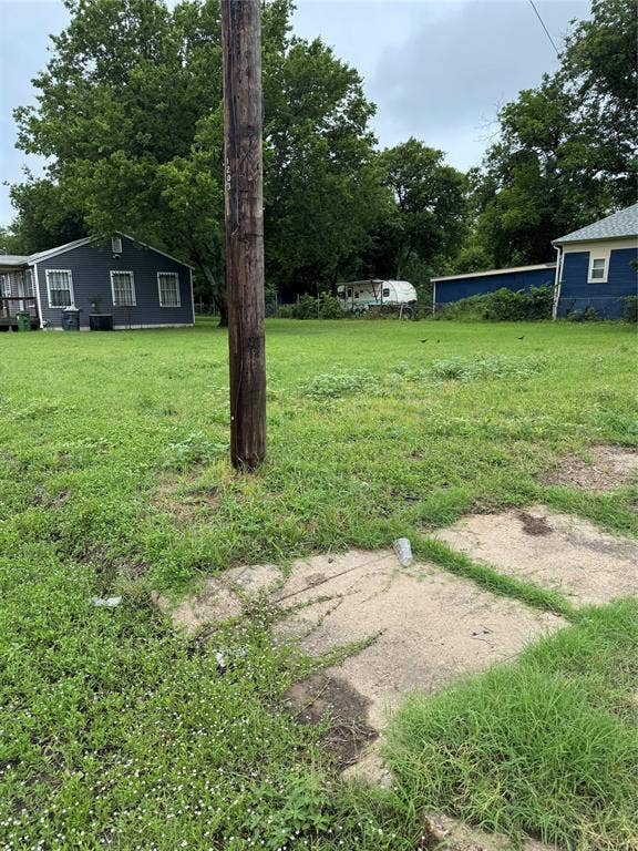 Property photo for 725 S 12th Street, Waco, TX